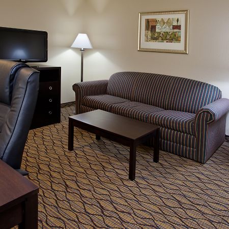 Holiday Inn Express & Suites Columbus East - Reynoldsburg By Ihg Szoba fotó